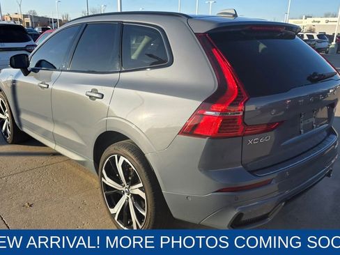Used 2023 Volvo XC60 T8 Ultimate w/ Climate Package image 3