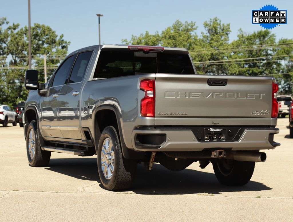 Used 2024 Chevrolet Silverado 2500 High Country w/ High Country Premium Package AWD/4WD image 5