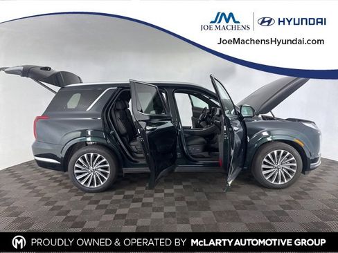 Certified 2025 Hyundai Palisade Calligraphy image 14