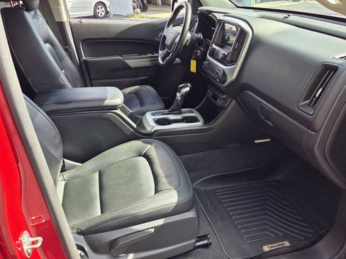 Used 2022 Chevrolet Colorado LT w/ Luxury Package image 11