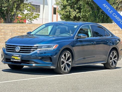 Used 2021 Volkswagen Passat 2.0T SE FWD image 8