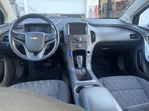 Used 2014 Chevrolet Volt FWD image 33
