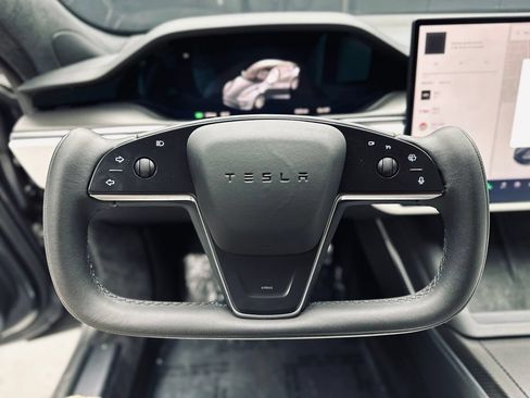 Used 2022 Tesla Model S Plaid AWD/4WD image 27