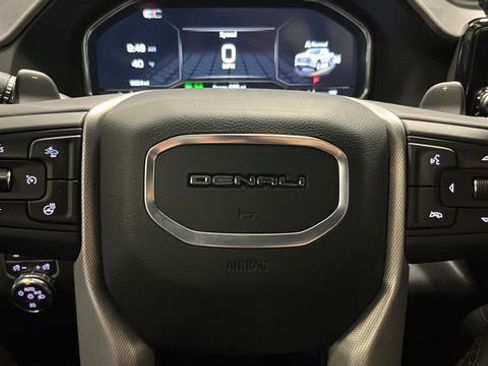 Used 2025 GMC Sierra 1500 Denali w/ Denali Reserve Package AWD/4WD image 16