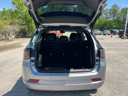 Used 2023 Jeep Compass High Altitude w/ Driver Assist Group I image 15