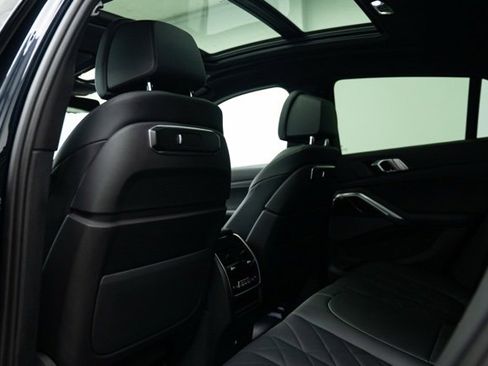 Used 2025 BMW X6 xDrive40i image 22