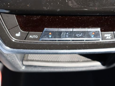 Used 2024 BMW X7 xDrive40i w/ Executive Package AWD/4WD image 19