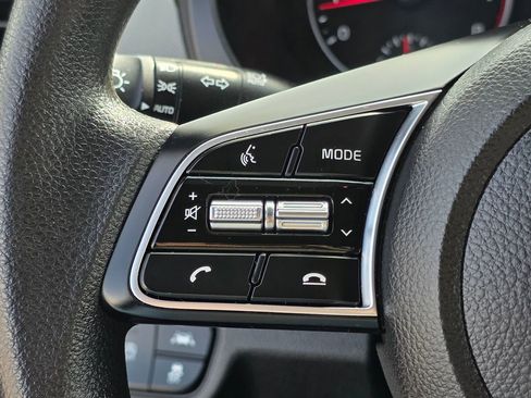 Used 2022 Kia Seltos LX AWD/4WD image 17