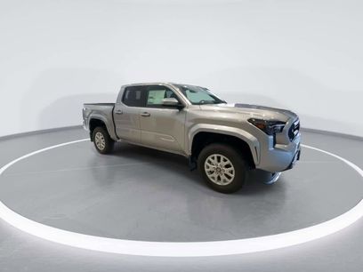 New 2025 Toyota Tacoma SR5