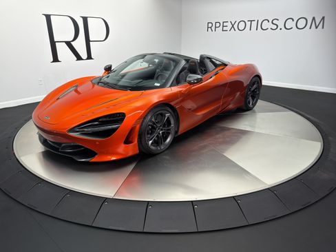Used 2020 McLaren 720S Spider RWD image 1