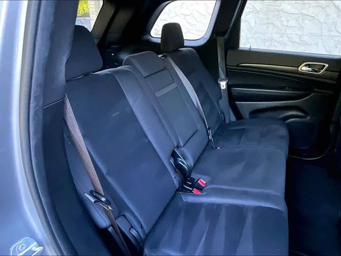 Used 2015 Jeep Grand Cherokee Laredo w/ Quick Order Package 23E RWD image 19
