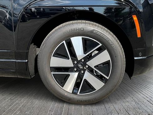 New 2026 Hyundai Ioniq 9 SEL image 11