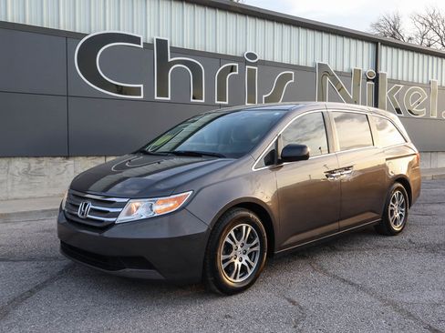 Used 2013 Honda Odyssey EX image 1