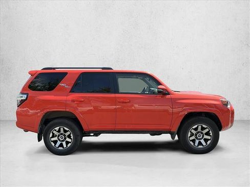 Used 2024 Toyota 4Runner TRD Off-Road Premium w/ Off Road Premium Plus Package AWD/4WD image 4
