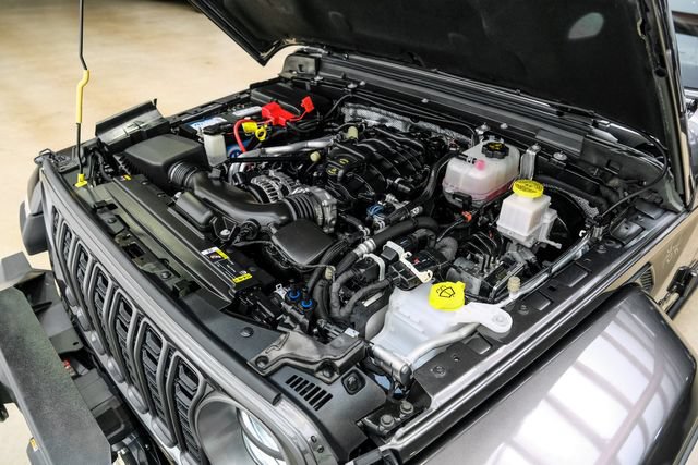 Used 2025 Jeep Gladiator Sport AWD/4WD image 27