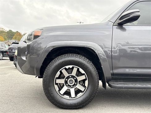 Used 2022 Toyota 4Runner TRD Off-Road Premium image 6