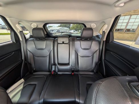 Used 2022 Ford Edge Titanium w/ Equipment Group 301A AWD/4WD image 28