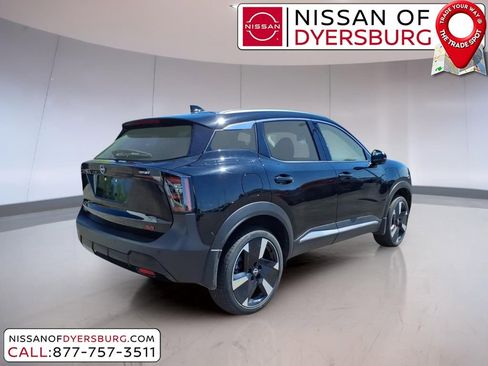 Used 2025 Nissan Kicks SR FWD image 3