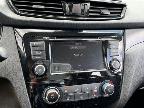 Certified 2021 Nissan Rogue Sport S image 30