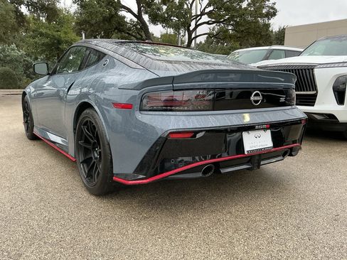 Used 2025 Nissan Z NISMO w/ Floor Mat Package image 5