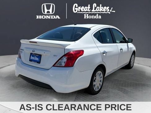Used 2017 Nissan Versa SV FWD image 6