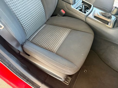 Used 2023 Dodge Charger SXT RWD image 13