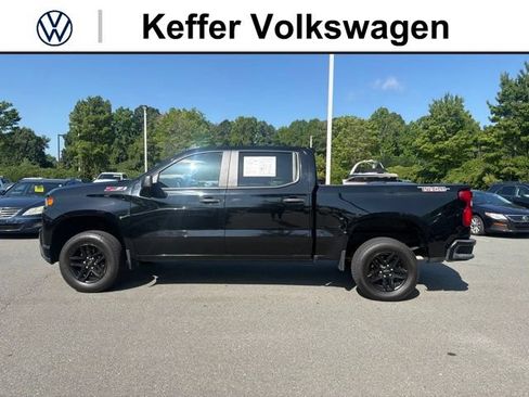 Used 2020 Chevrolet Silverado 1500 Custom Trail Boss w/ Custom Convenience Package AWD/4WD image 2