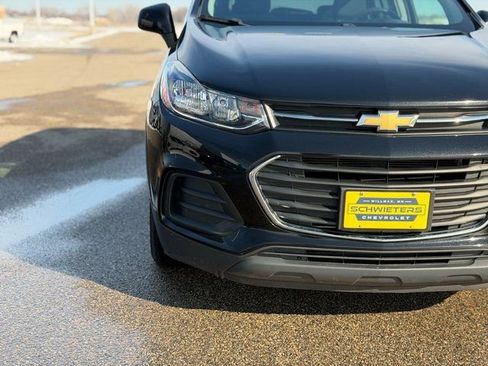Used 2019 Chevrolet Trax LS w/ Tint and Cruise Package image 4