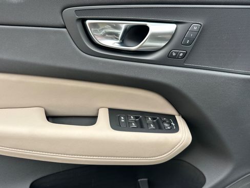 New 2026 Volvo XC60 B5 Plus w/ Climate Package AWD/4WD image 8