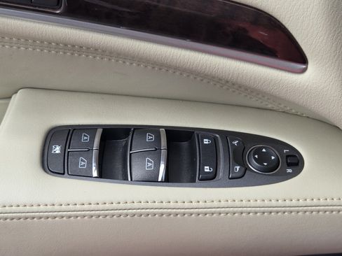 Used 2020 INFINITI QX60 Luxe w/ Sensory Package FWD image 32