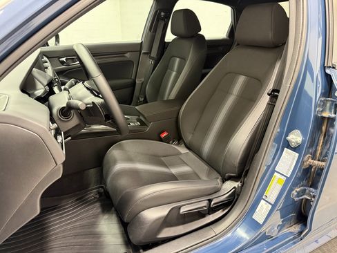 Used 2025 Honda Civic Sport image 10