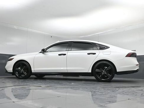 Used 2025 Honda Accord Sport image 41