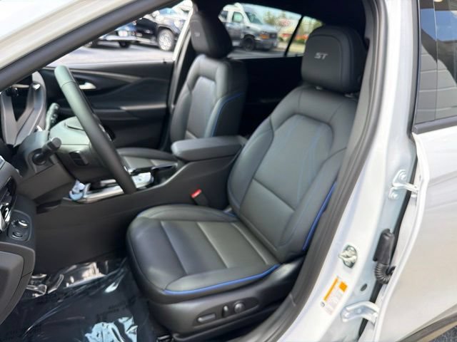 New 2026 Buick Envista Sport Touring w/ Convenience I Package FWD image 14