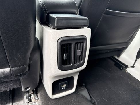 Used 2020 Jeep Compass Latitude FWD image 26
