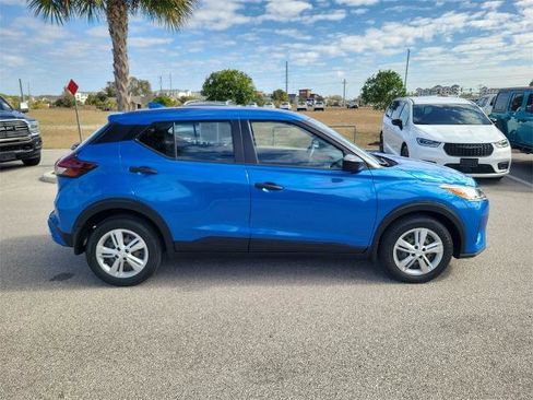 Certified 2024 Nissan Kicks S image 3