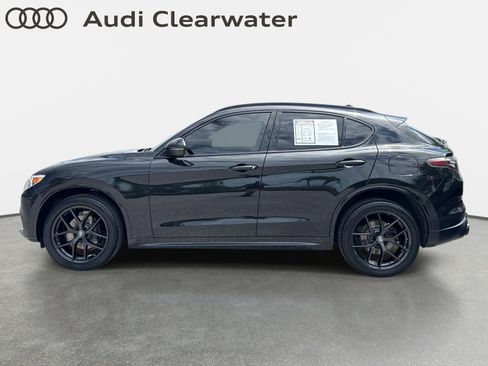 Used 2021 Alfa Romeo Stelvio Ti Sport AWD/4WD image 2