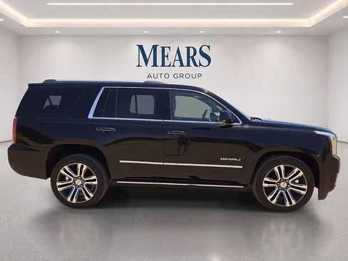 Used 2019 GMC Yukon Denali w/ Denali Ultimate Package AWD/4WD image 6