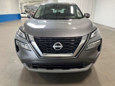 Used 2023 Nissan Rogue SV FWD image 8