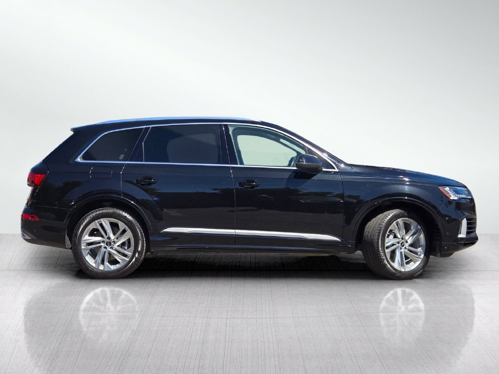 Used 2023 Audi Q7 3.0T Premium Plus w/ Premium Plus Package AWD/4WD image 4