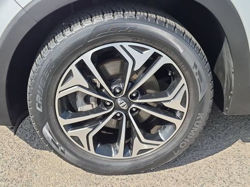 Used 2019 Hyundai Santa Fe FWD image 34