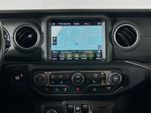 Used 2023 Jeep Wrangler Sahara w/ Cold Weather Group image 21