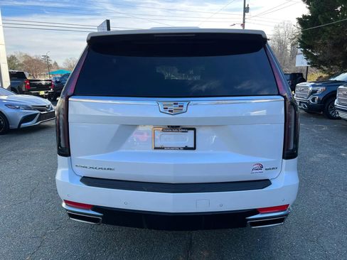 Used 2023 Cadillac Escalade ESV Premium Luxury Platinum image 5