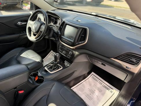 Used 2016 Jeep Cherokee Limited AWD/4WD image 21