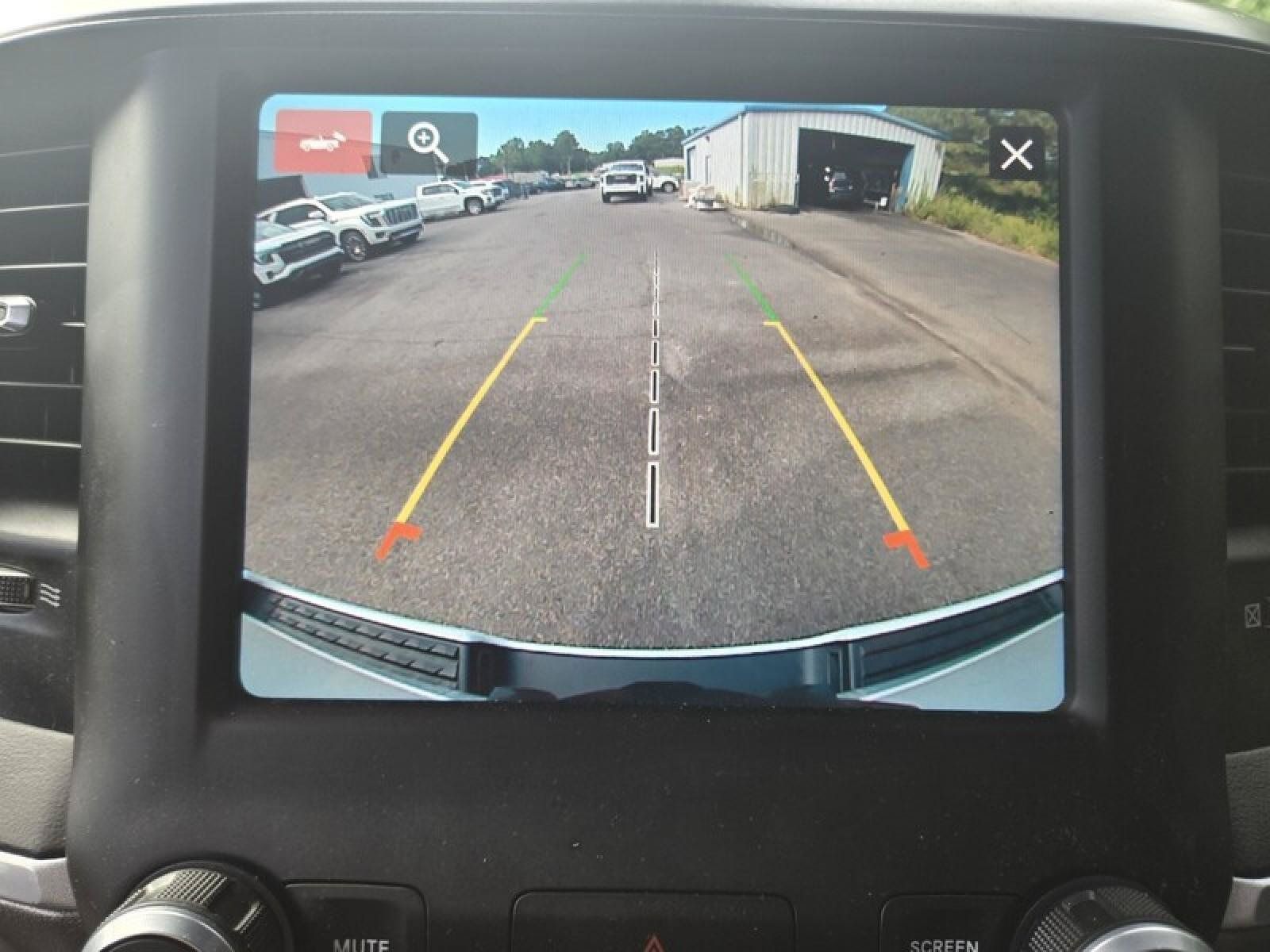 Used 2023 RAM 1500 Big Horn AWD/4WD image 10