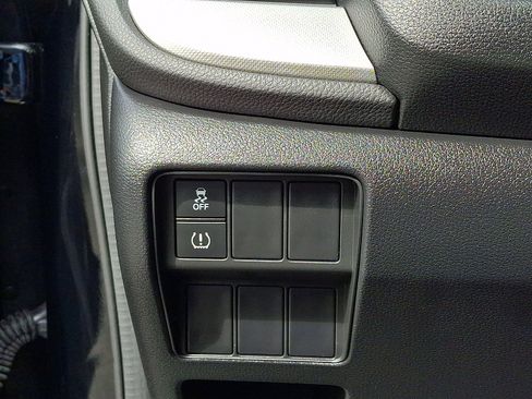 Used 2019 Honda CR-V LX image 24