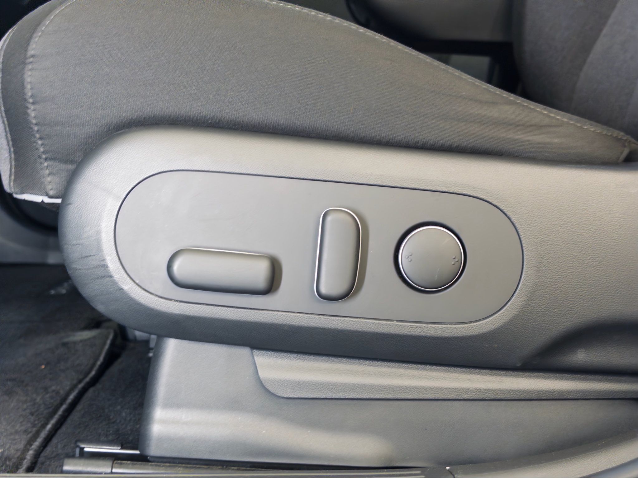 Used 2024 Hyundai Ioniq 5 SEL RWD image 6
