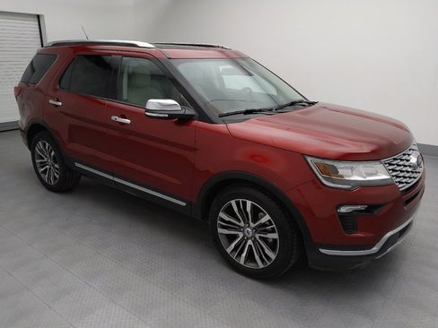 Used 2019 Ford Explorer Platinum image 11
