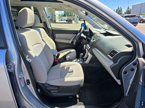 Used 2017 Subaru Forester 2.5i Premium AWD/4WD image 14