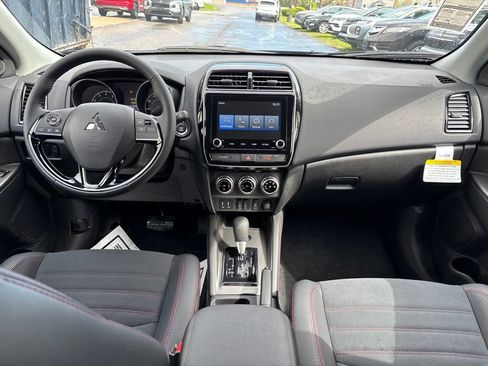 Used 2024 Mitsubishi Outlander Sport SE AWD/4WD image 22