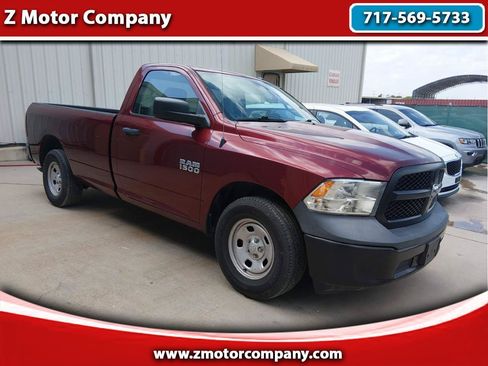 Used 2018 RAM 1500 Express RWD image 1